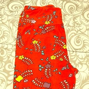 NWOT Lularoe one size leggings